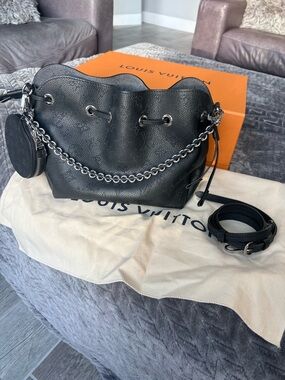 Louis Vuitton Black Mahina Leather Shoulder Bag with Silver Chain Coin Purse